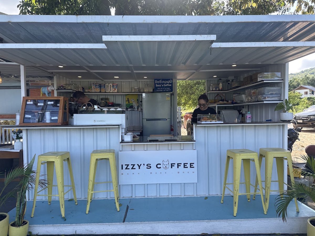 Izzy’s Specialty Coffee - Photo 5