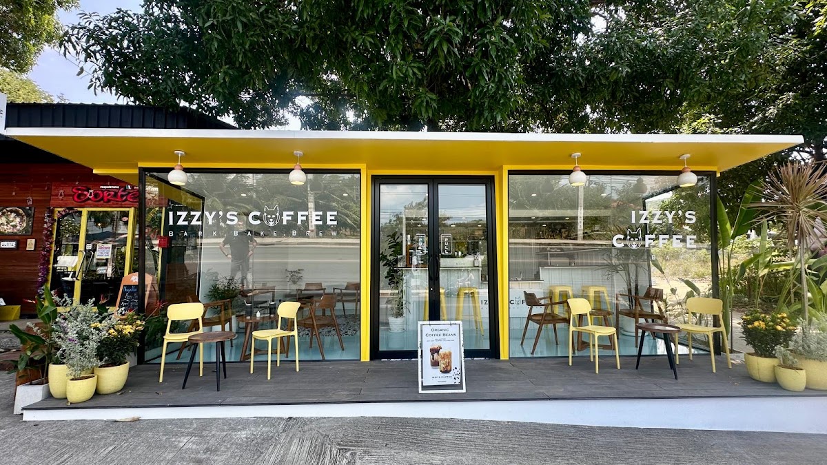 Izzy’s Specialty Coffee - Main view