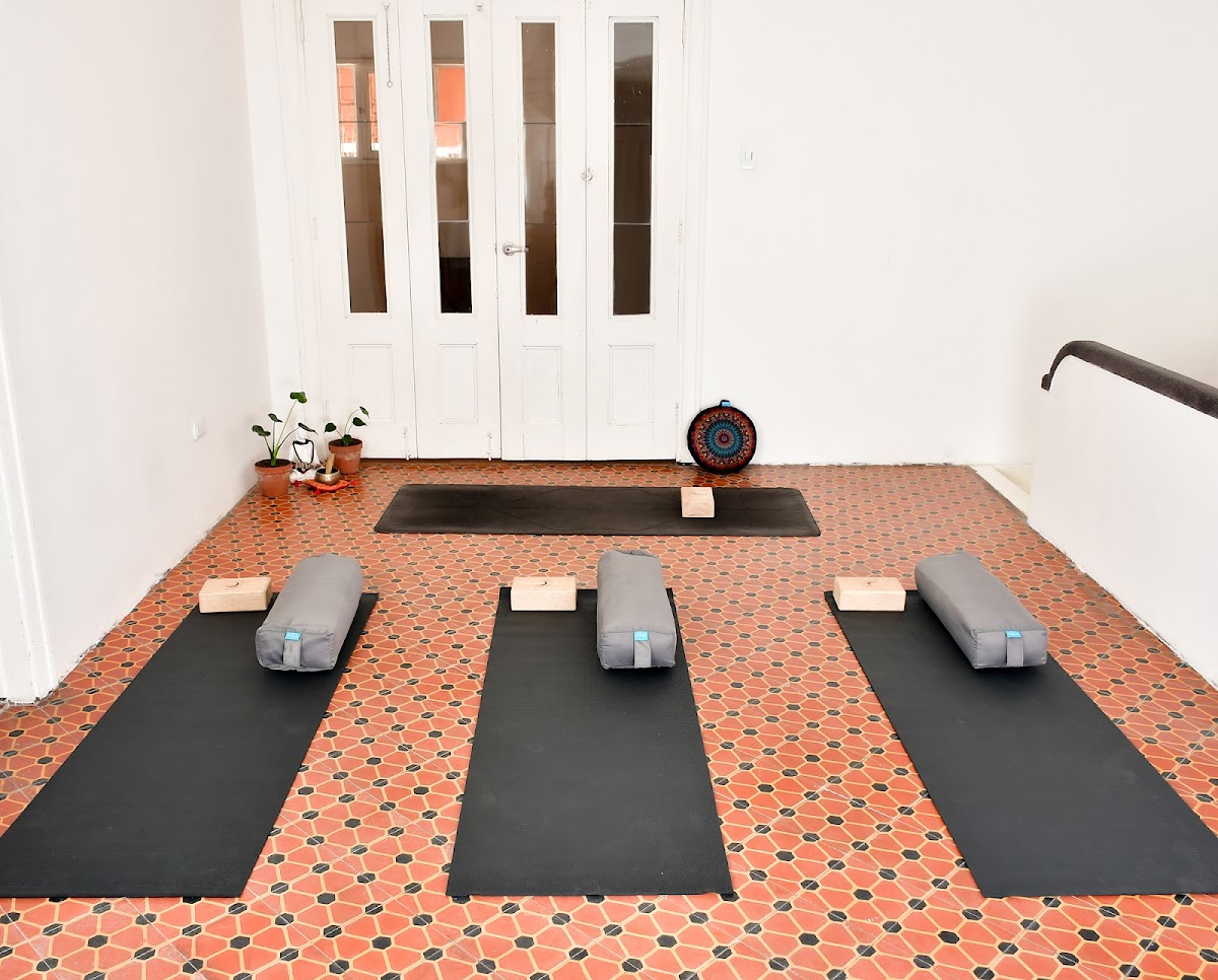 Escuela Yeymi Yoga — 4