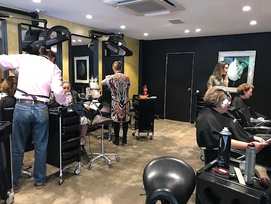 zalmhair Beecroft photo 3