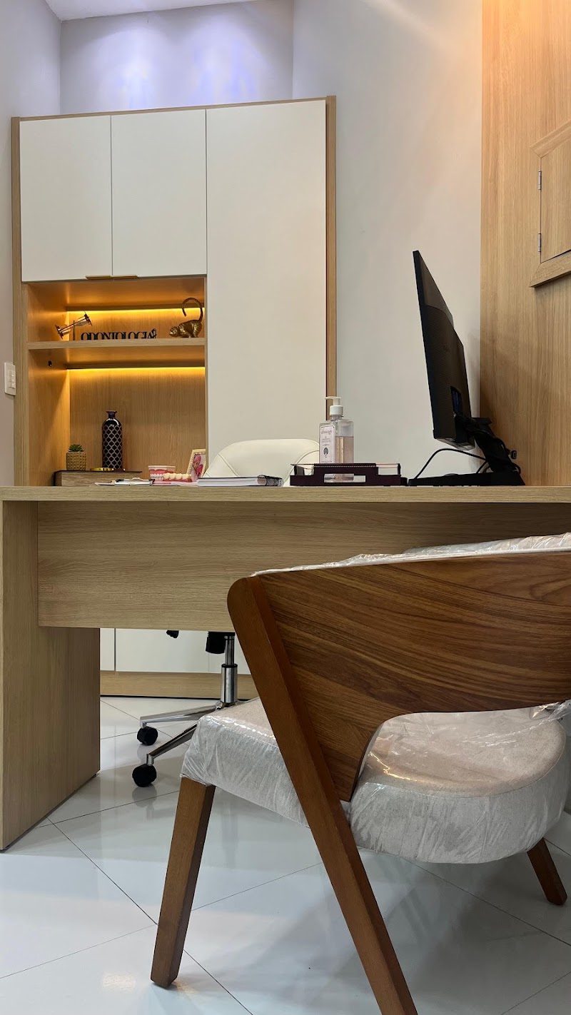 Dra. Jéssica Foligno - Consultório Odontológico | Dentista em Campos dos Goytacazes RJ - foto 4