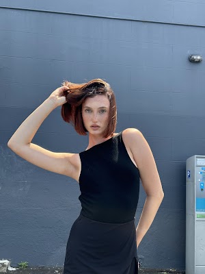 Stevie English Hair photo 3