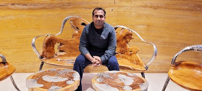 Dr UNNIKRISHNAN MS ,DGO,DNB,FMAS(gynaecologist&infertility,)