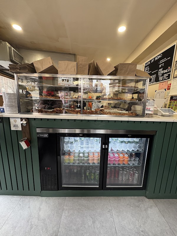 Lucia Pizza Of SoHo photo 8