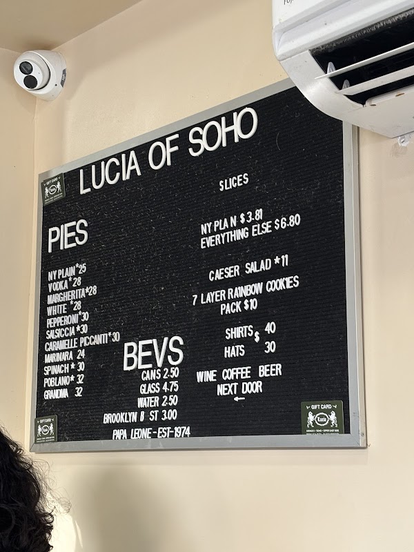 Lucia Pizza Of SoHo photo 6