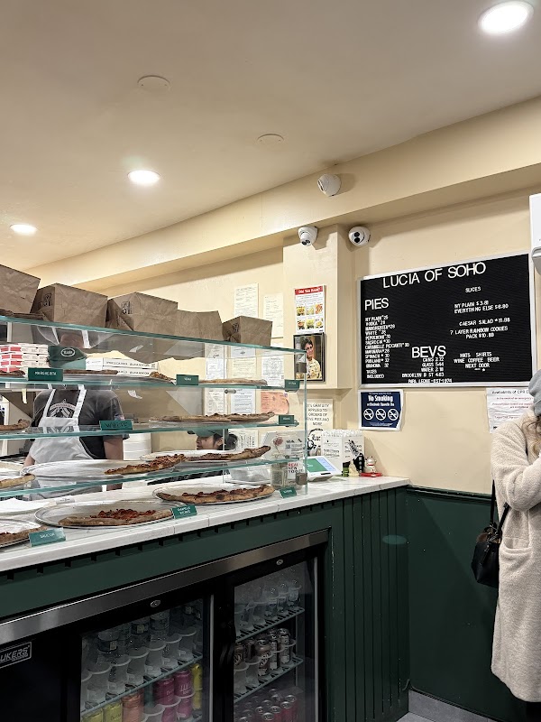 Lucia Pizza Of SoHo photo 5