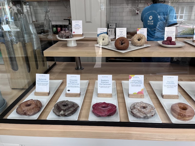 Blue Star Donuts photo 4