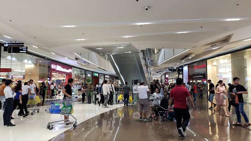 SM Supermarket Aura