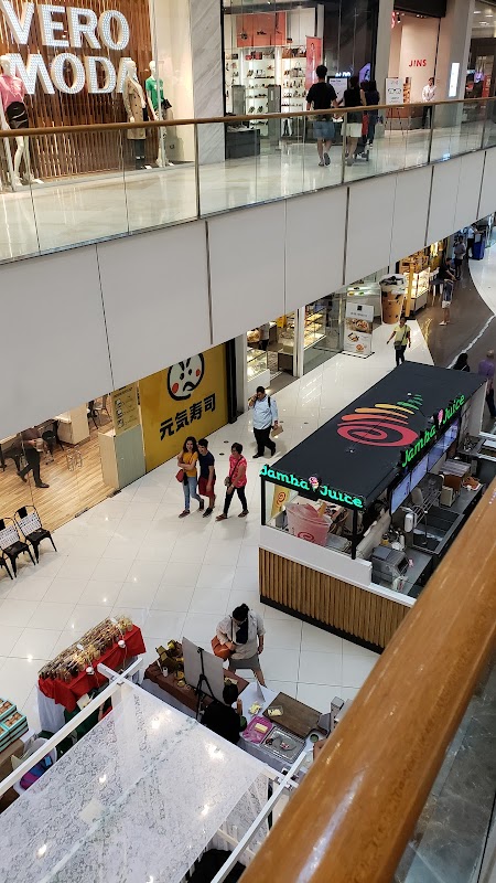 SM Supermarket Aura