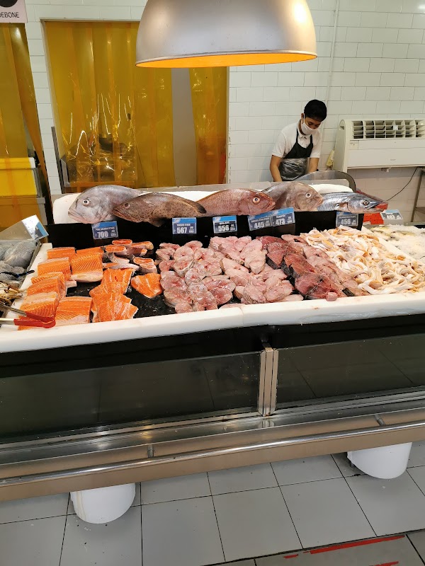 SM Supermarket Aura