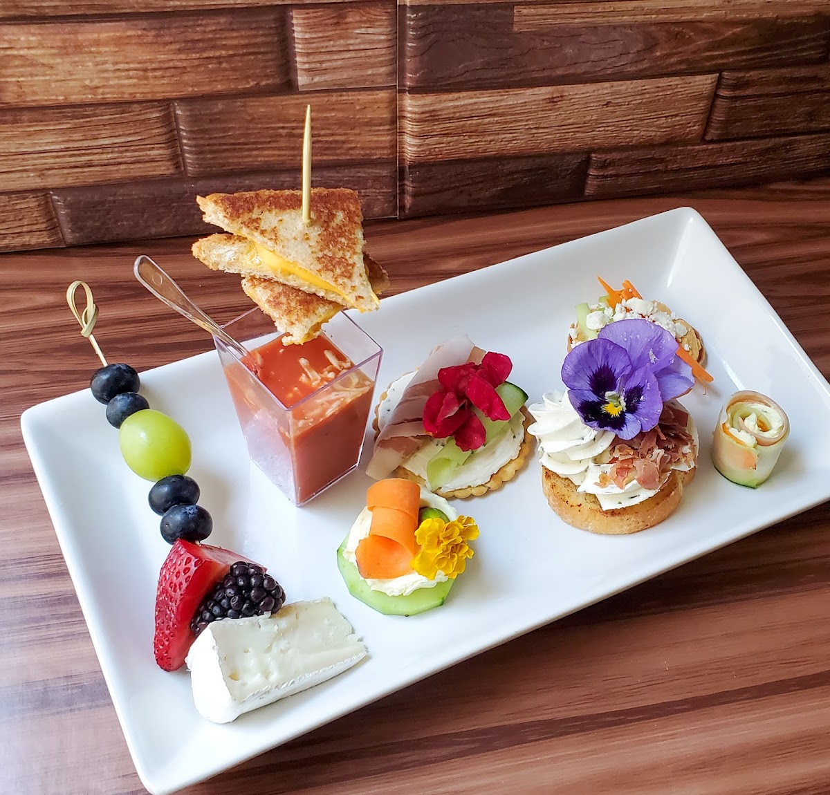 Peace of Cake: Google Places image 1