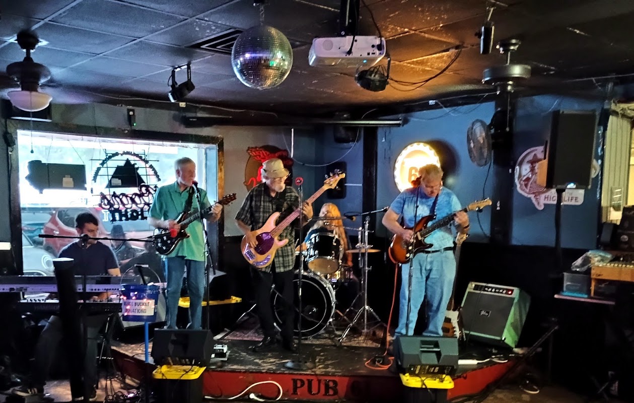 The Pub On 61 photo 3