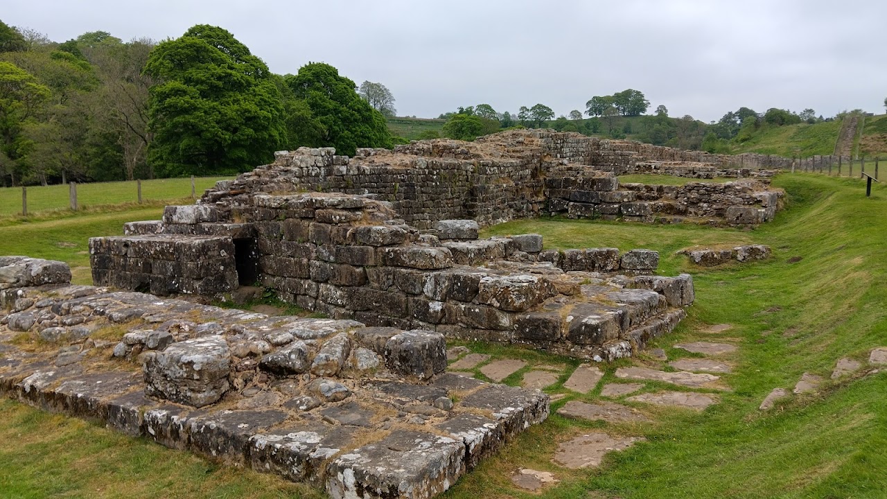 Hadrians Wall and Fort