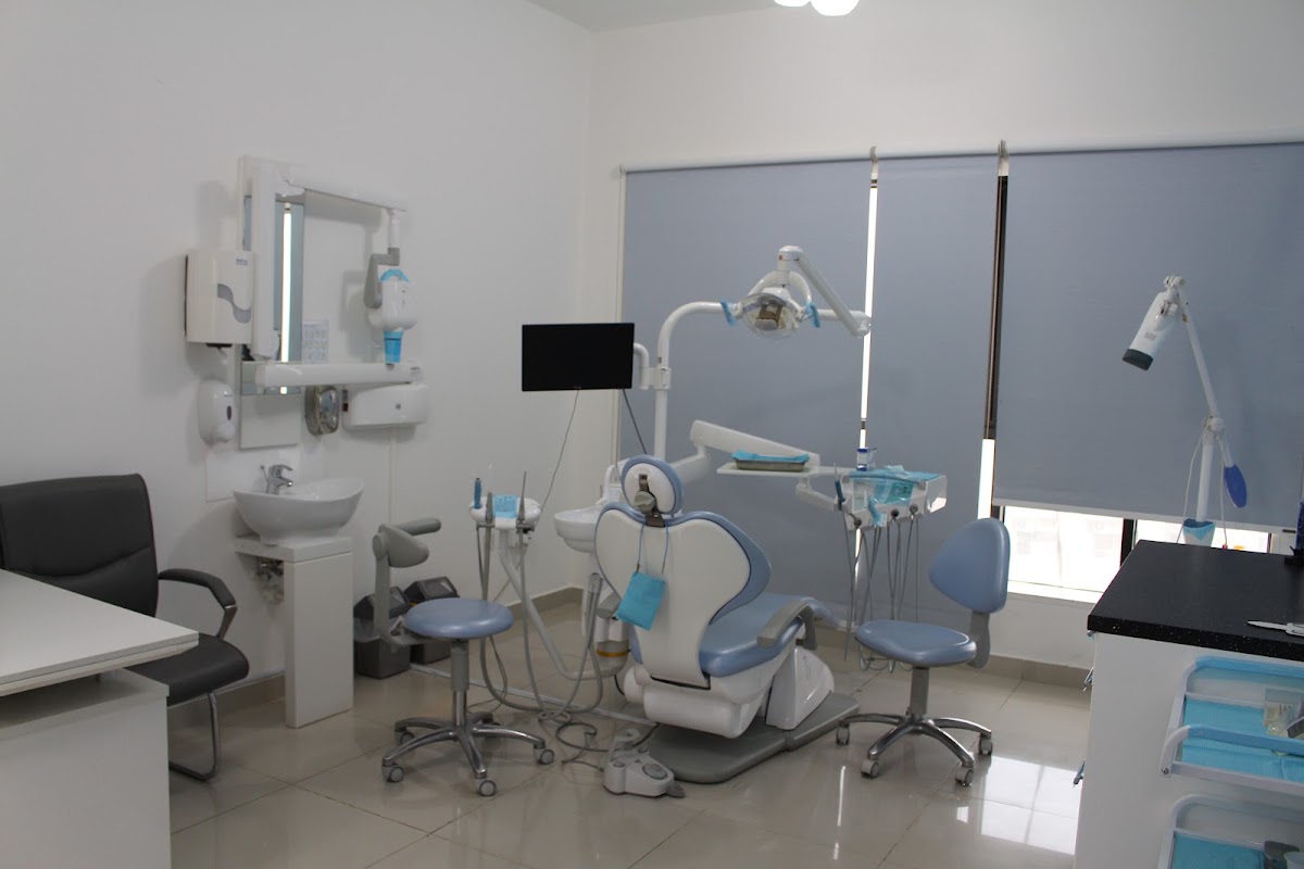 Dr Alefiya Nalwala Dentist and Implantologist 2