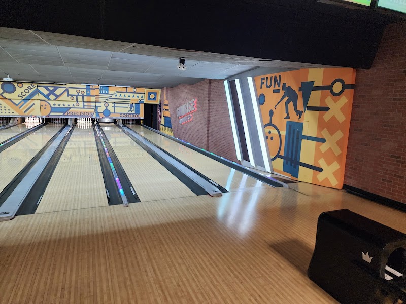 Sunrise Lanes — Bowling Alley in St. Petersburg