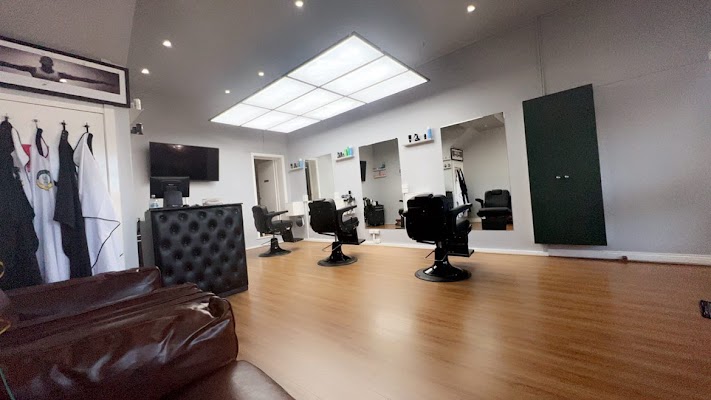 Upper Deck Barbershop photo 2