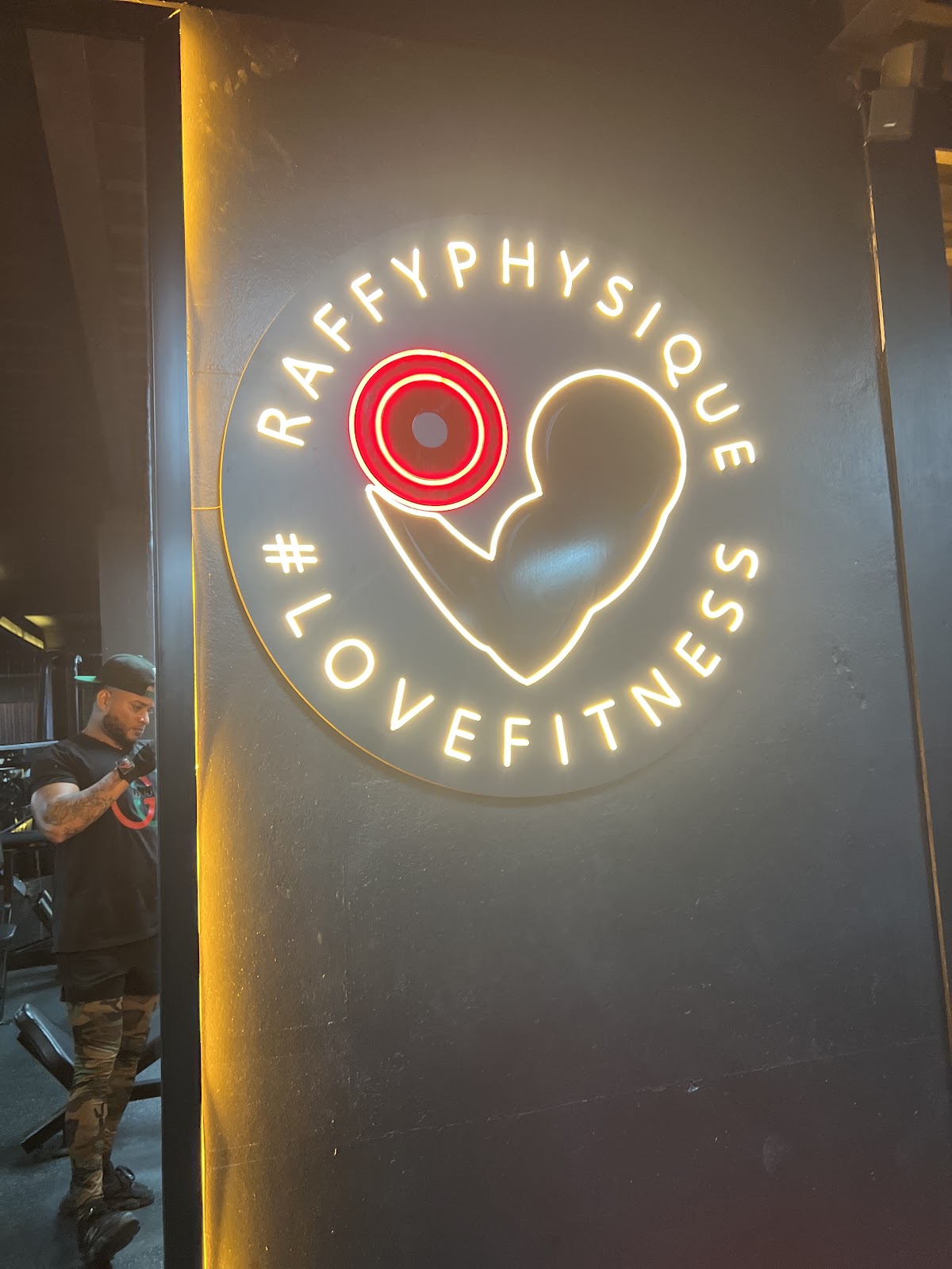 RAFFY physique - Imagen 3