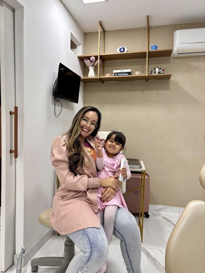 Dra. Maíra Viana Ortodontista - foto 3