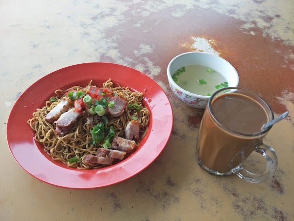 Foodcourt Patikang - Photo 1