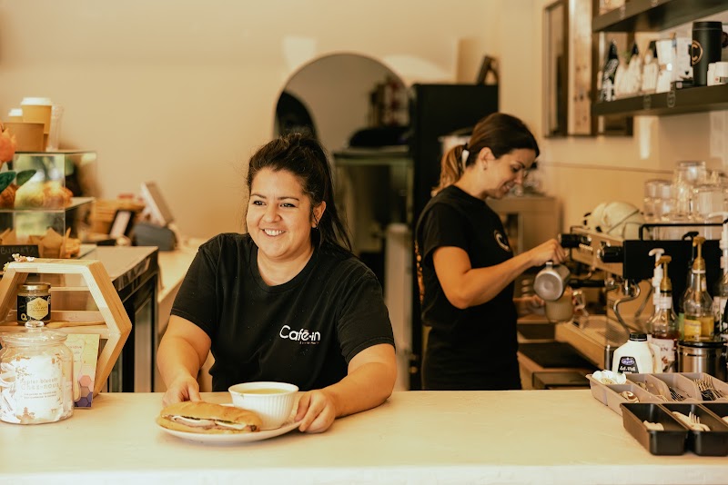 Café-In Sainte-Marie photo 3