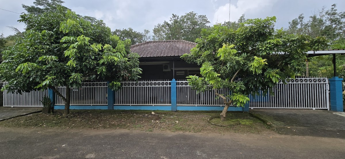 Perumahan Dinas PLTA Sengguruh
