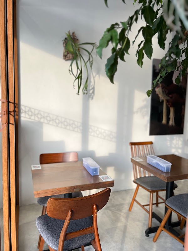 Sin Tong Hong Kopitiam - Photo 1