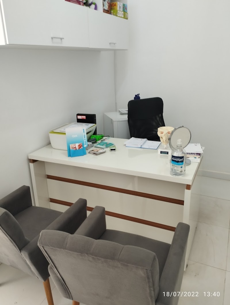 Consultório Dentista Dra Ana Carolina | Clareamento dental - foto 4