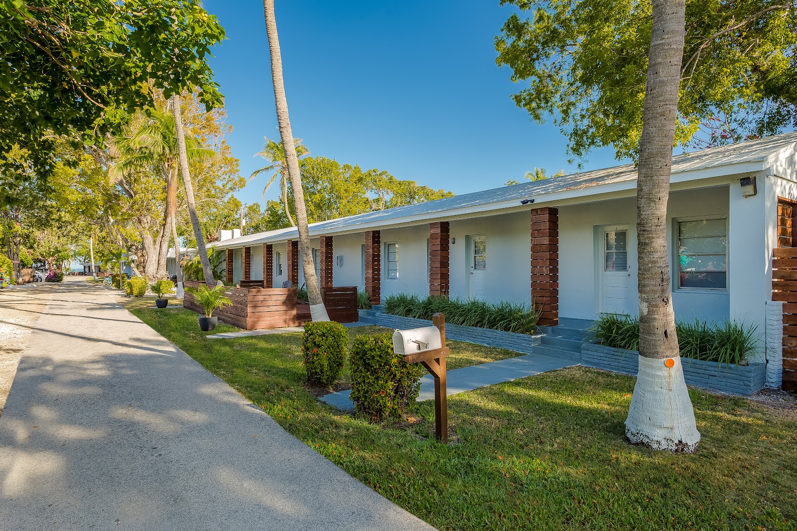 Driftwood Motel & Suites main exterior