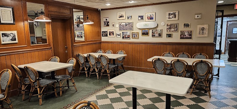 Versailles Restaurant Cuban Cuisine photo 2