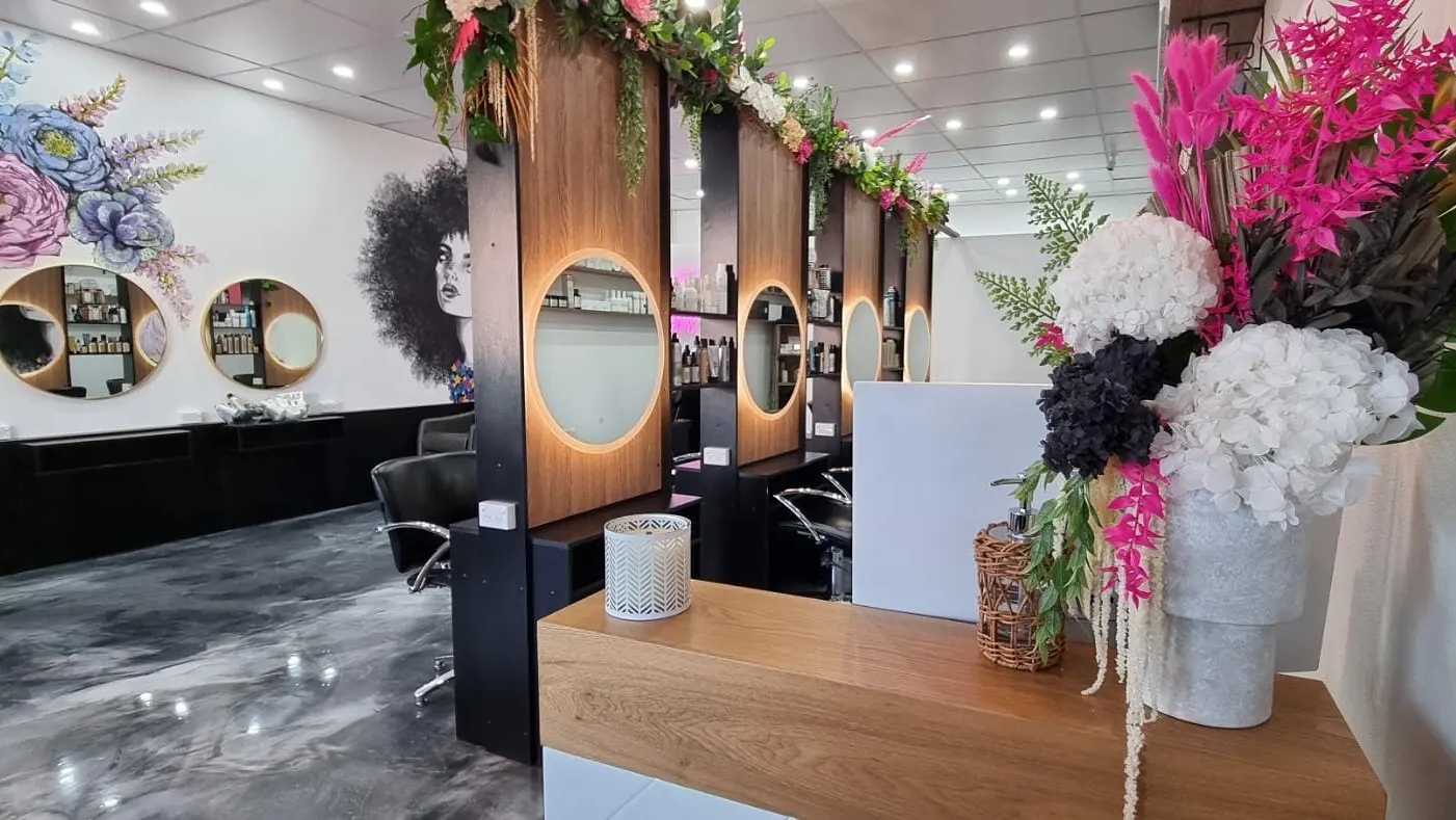 Eclectic Styles Hair Studio photo 1