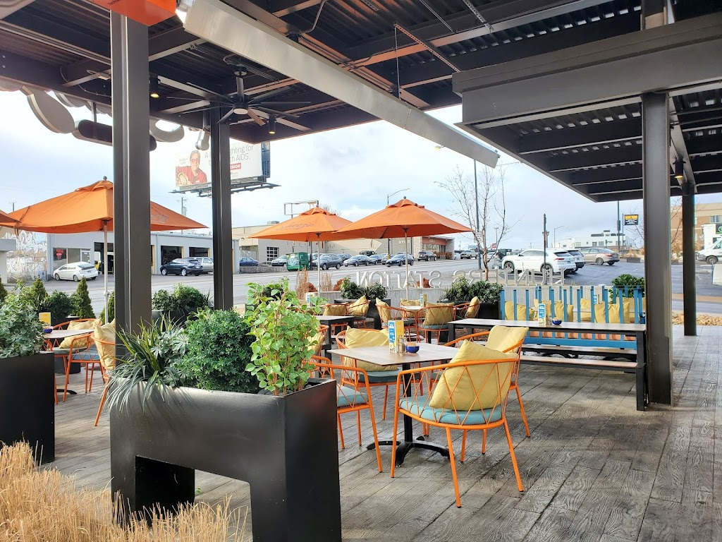 Snooze, an A.M. Eatery