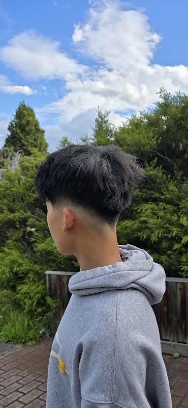 Barber Clips and Cuts photo 1