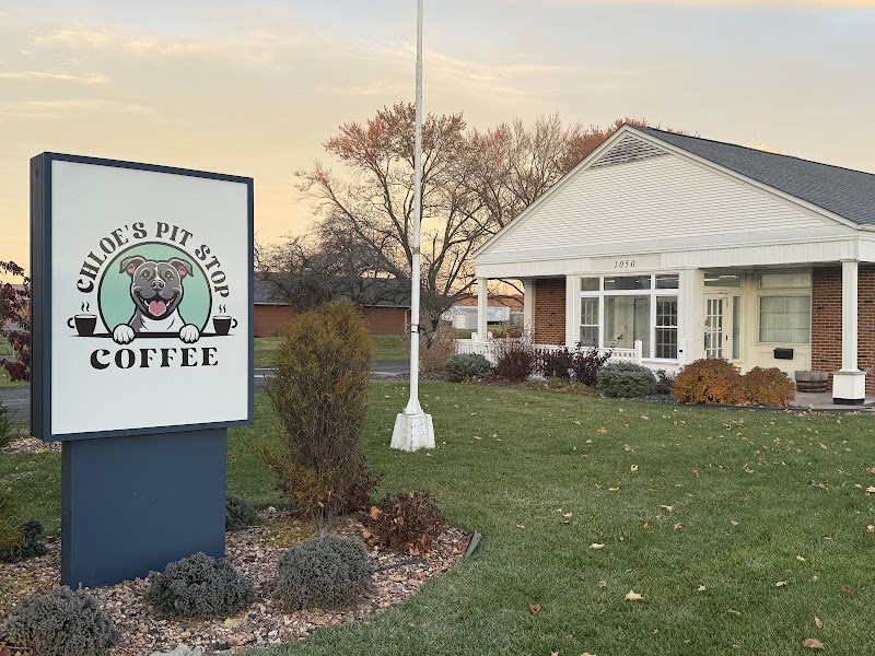 CHLOE’S PIT STOP photo 2