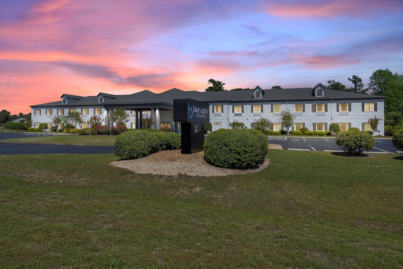 Blue Water Inn & Suites, BW Signature Collection - N Topsail Beach