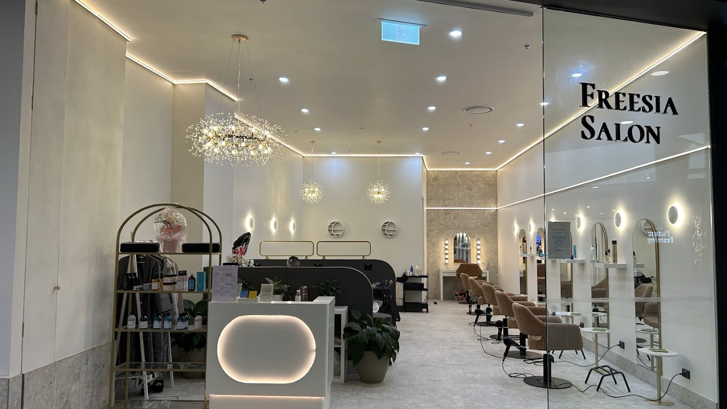 Freesia Salon TOOWONG VILLAGE photo 1