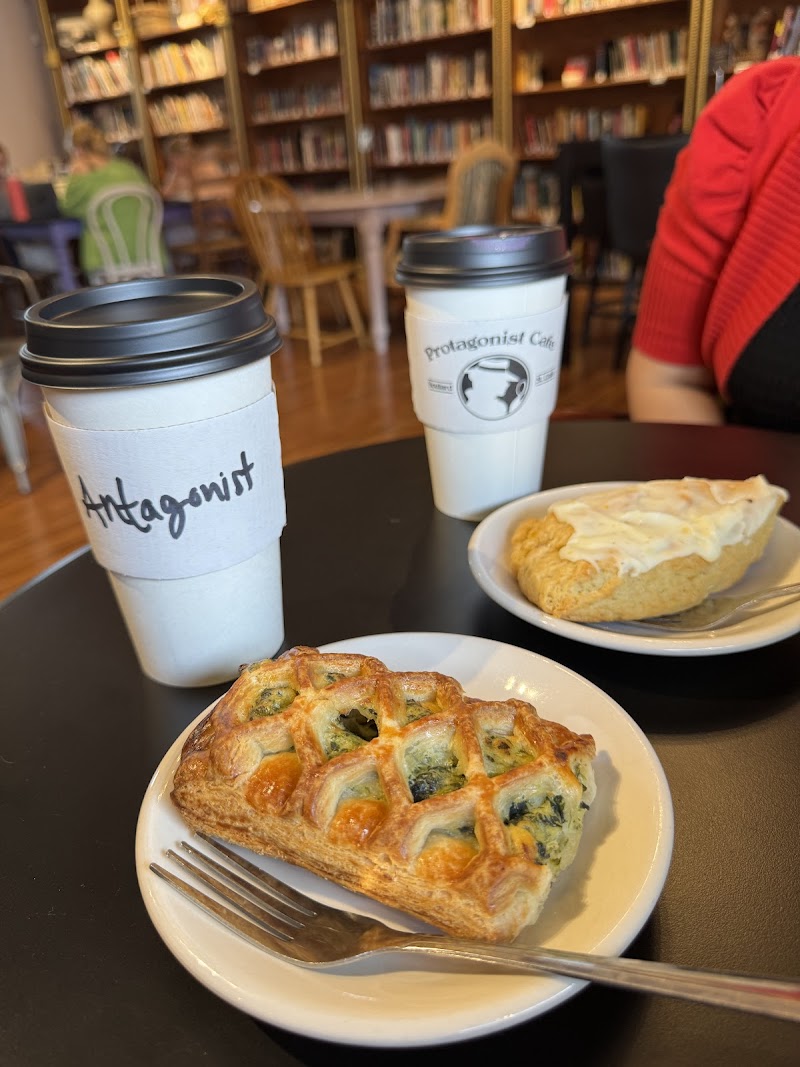 Protagonist Cafe photo 2