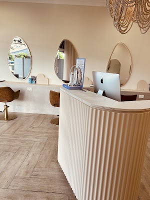 Ellis Perry Hair Boutique photo 2