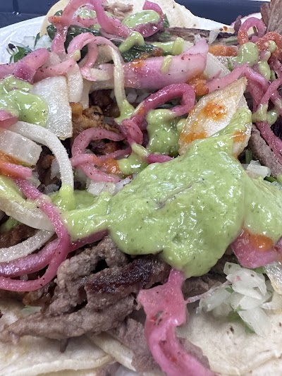 D'Leons Taco Rico food truck