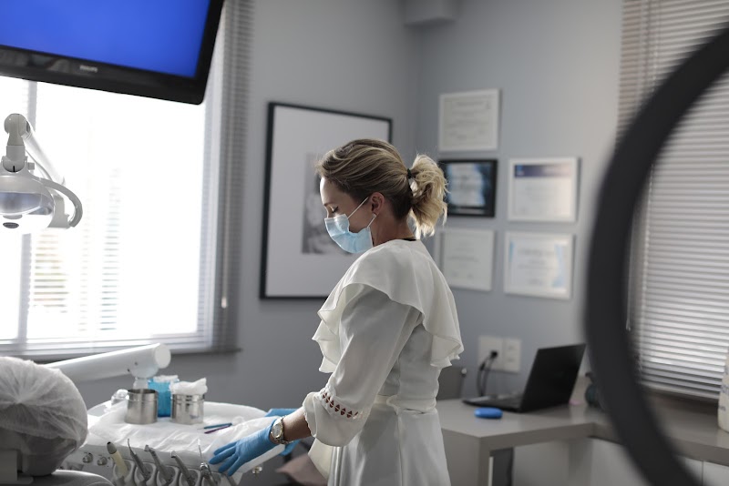 Mariana May | Ortodontista em Florianópolis e especialista em alinhadores invisíveis | SouSmile | Invisalign| - foto 2