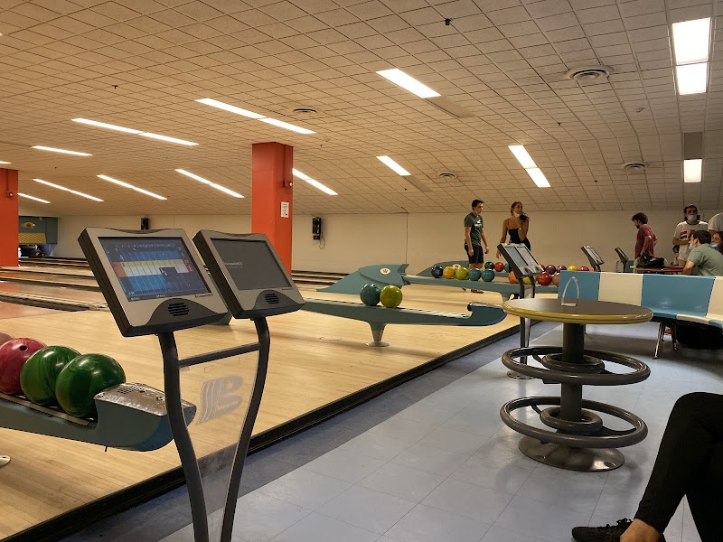IIT's The Bog — Bowling Alley in Chicago