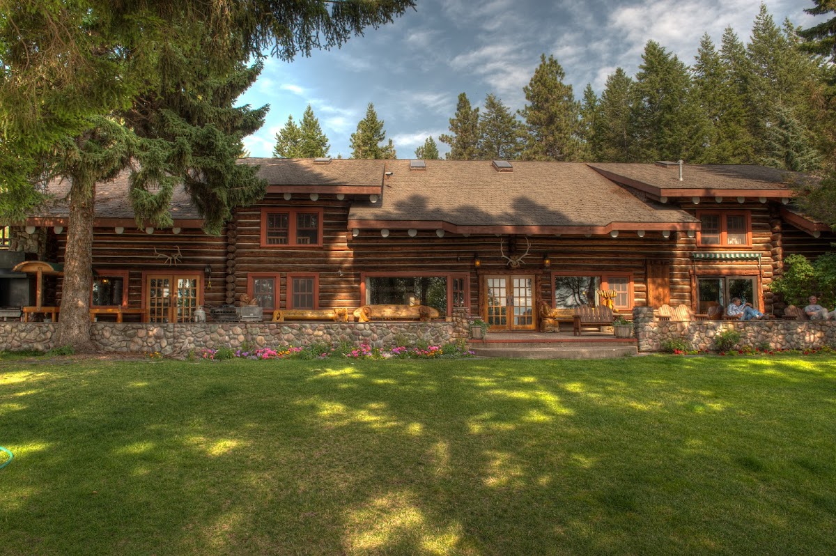 Flathead Lake Lodge