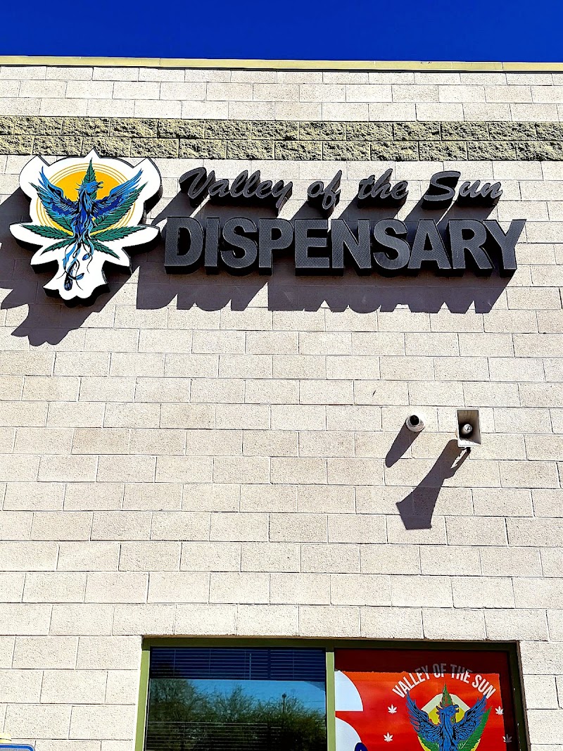 Video tour of Valley of the Sun Dispensary retail environment