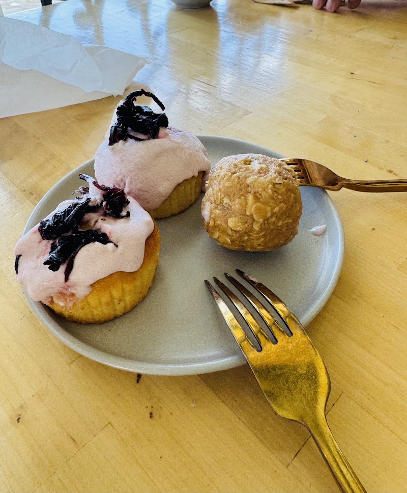Hala Tree Cafe photo 2