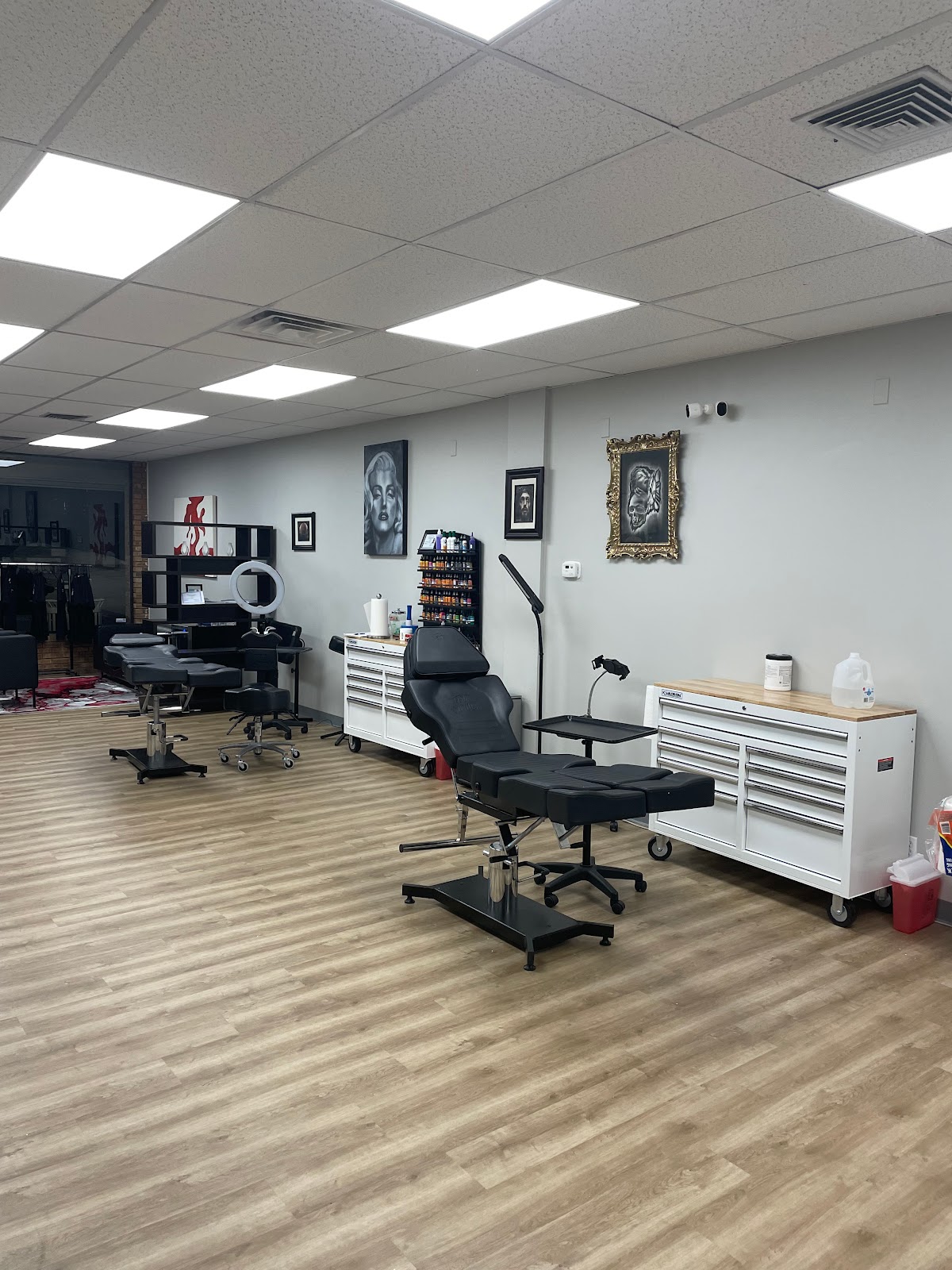 Crimson Dove Tattoo & Piercing — tattoo studio near Maryland Heights
