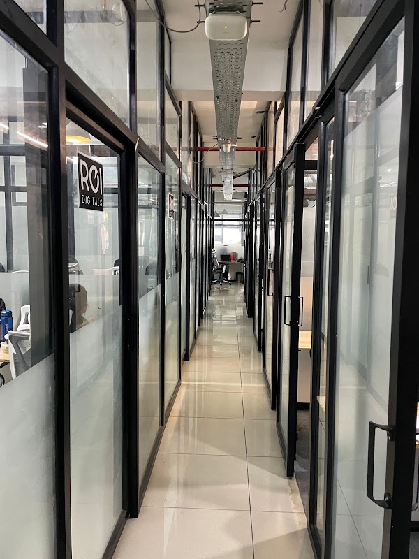 Workaholics Spaces 24*7