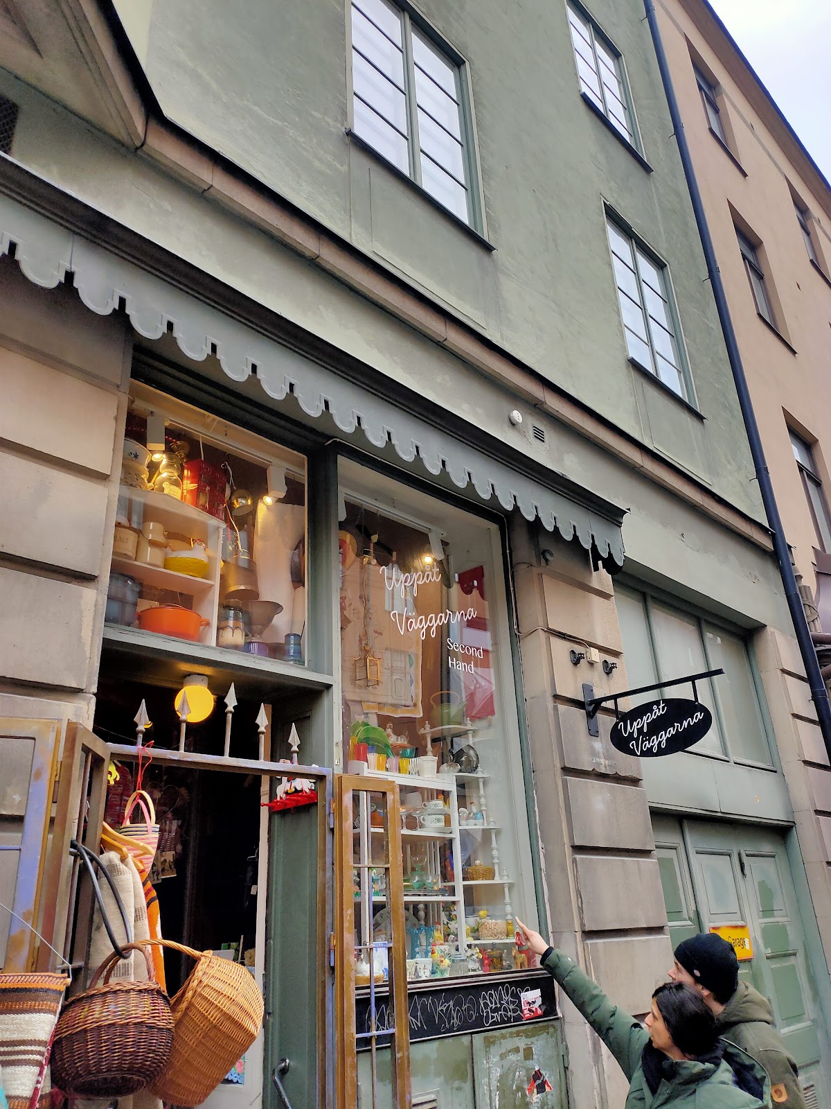 Uppåt Väggarna Second Hand