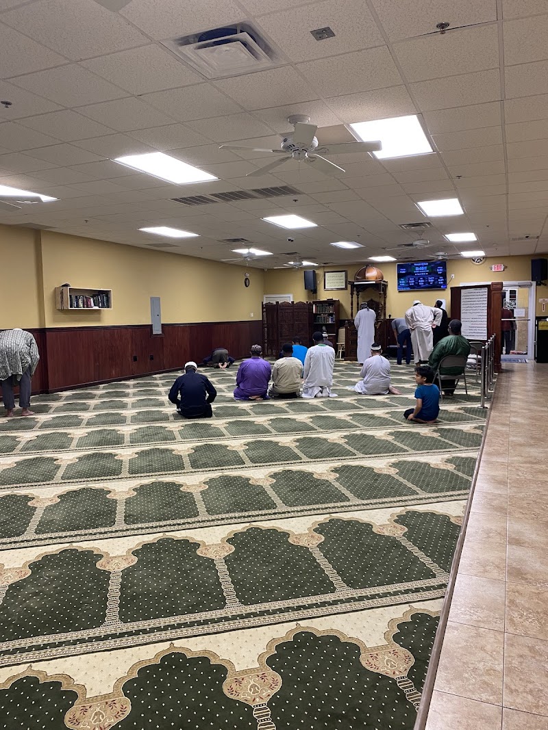 Al-Aziz Mosque photo 1