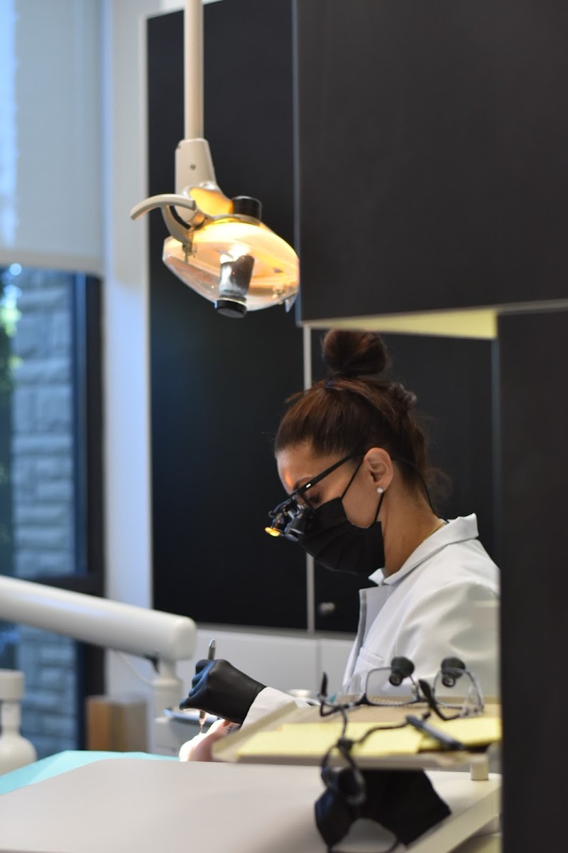 Birdwell & Mutlak Dentistry