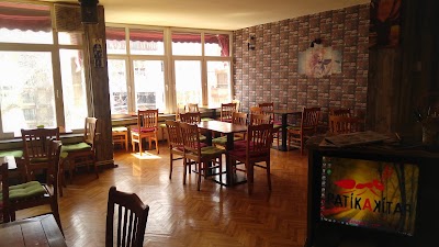Patika Kitap Cafe - Kafe