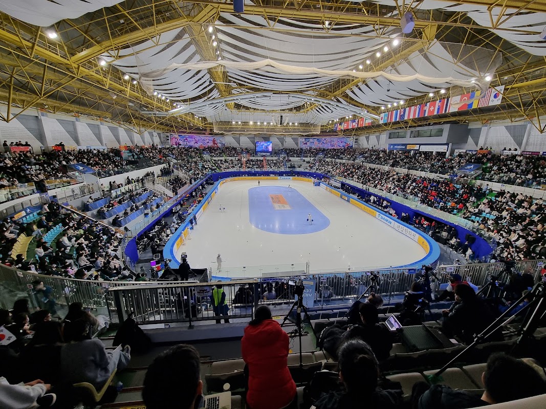 Mokdong Ice Rink (Seoul Olympic Oval) exterior — Seoul (Yangcheon-gu), South Korea